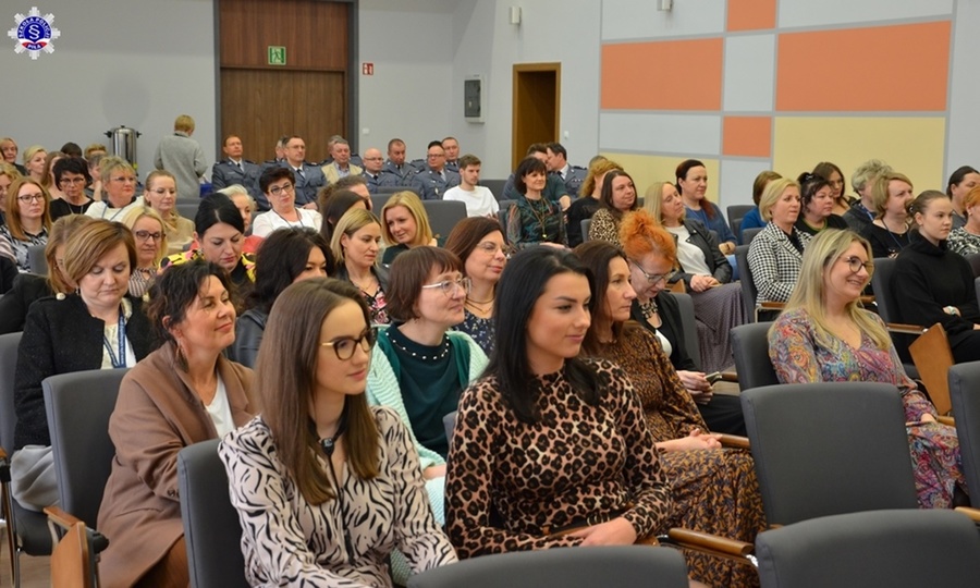 Święto Dnia Kobiet dla wszystkich Pań pracujących w Szkole Policji w Pile.