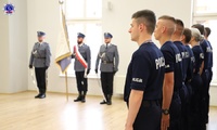 Trójosobowy poczet sztandarowy Szkoły Policji w Pile