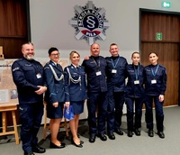 główne osoby zaangażowane do przygotowania przedsięwzięcia pozują do wspólnej fotografii