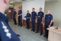 Zakończenie  kursu techników - przemowa Zastępcy Komendanta Szkoły - insp. Marcina Sapuna.